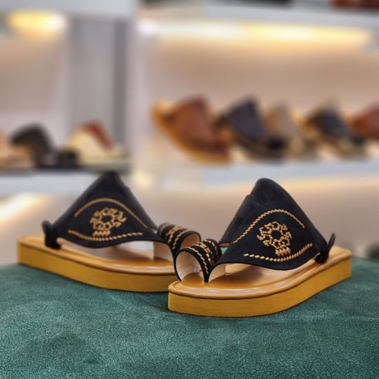 صورة زبيري وطني مطرز شامواه موديل م123